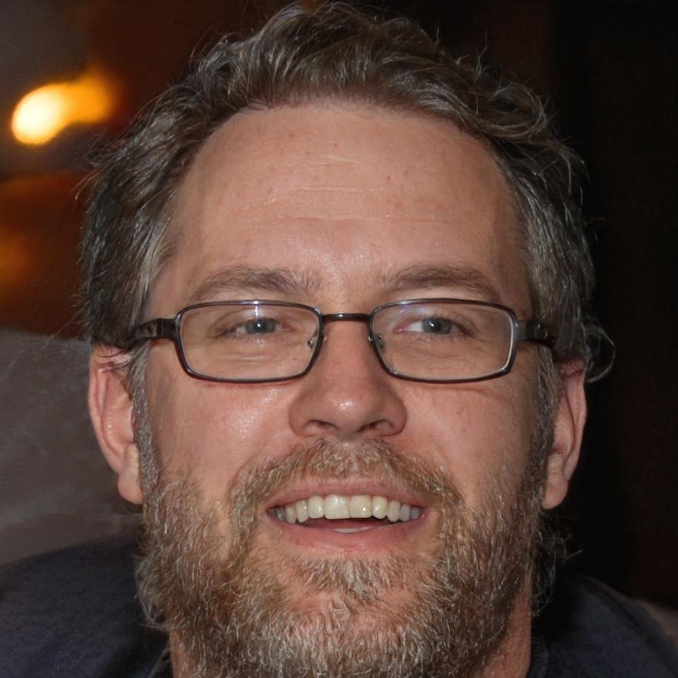 Andrés Solís-Herrera, Especialista en Finanzas Digitales